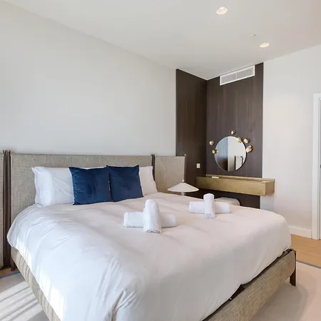 Mercury Lvl30 Two Bedroom Lux With Sea View And Terrace