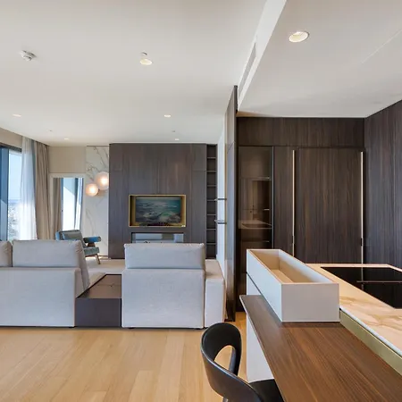 Mercury Lvl30 Two Bedroom Lux With Sea View And Terrace